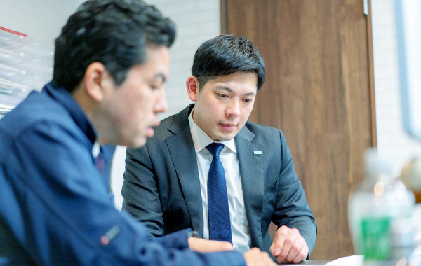 営業担当 山本さん